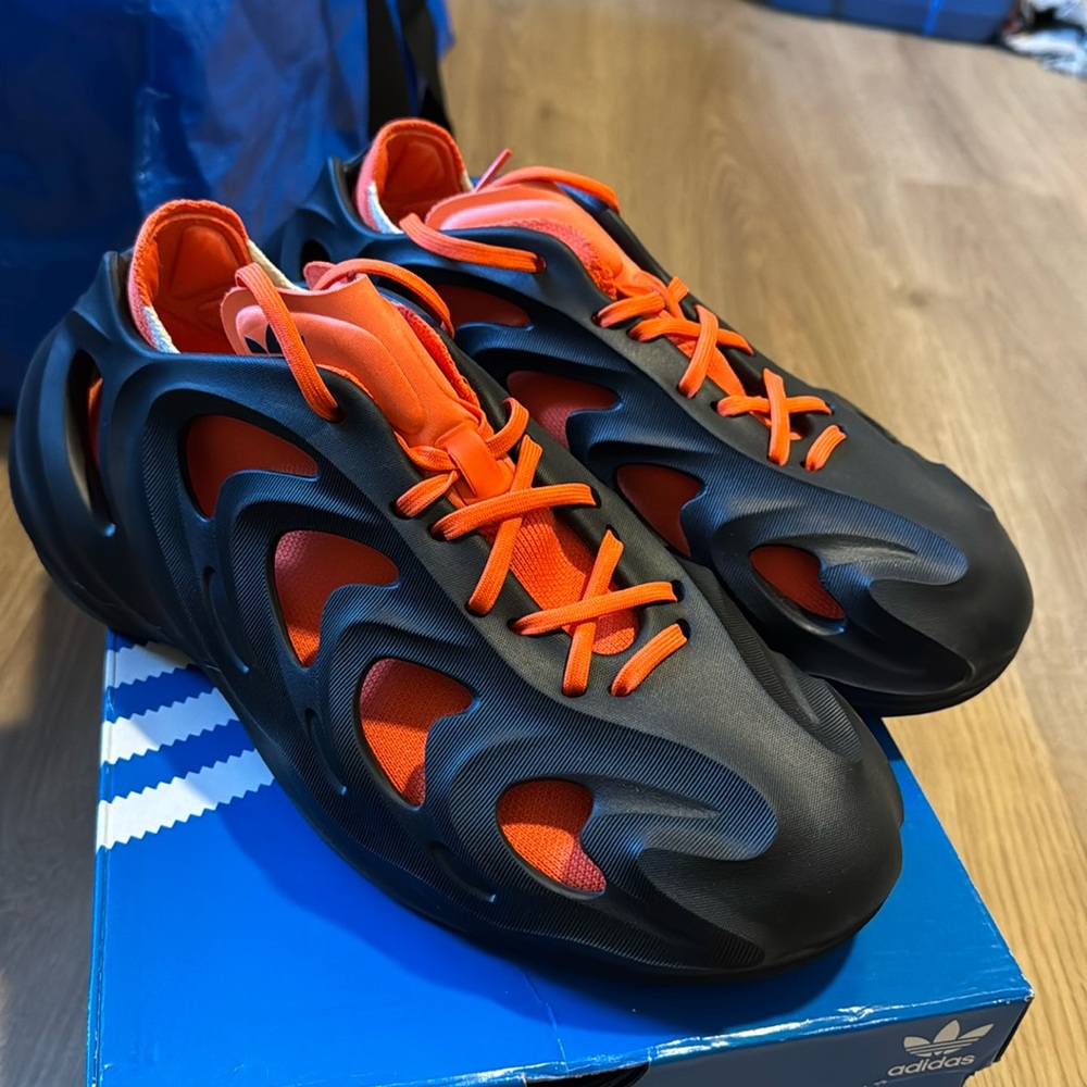 Adidas adiFOM Q core black impact orange Sz 10 men’s